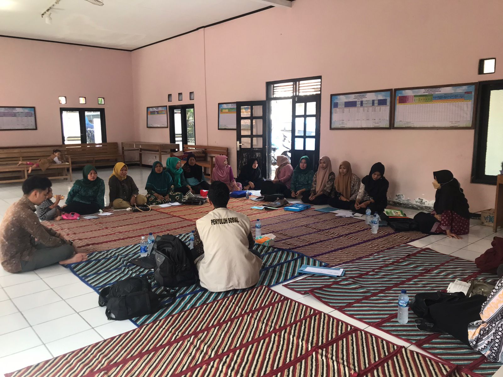 Kegiatan Pembinaan P2WKSS ( Peningkatan Peranan Wanita Menuju Keluarga Sehat Sejahtera )