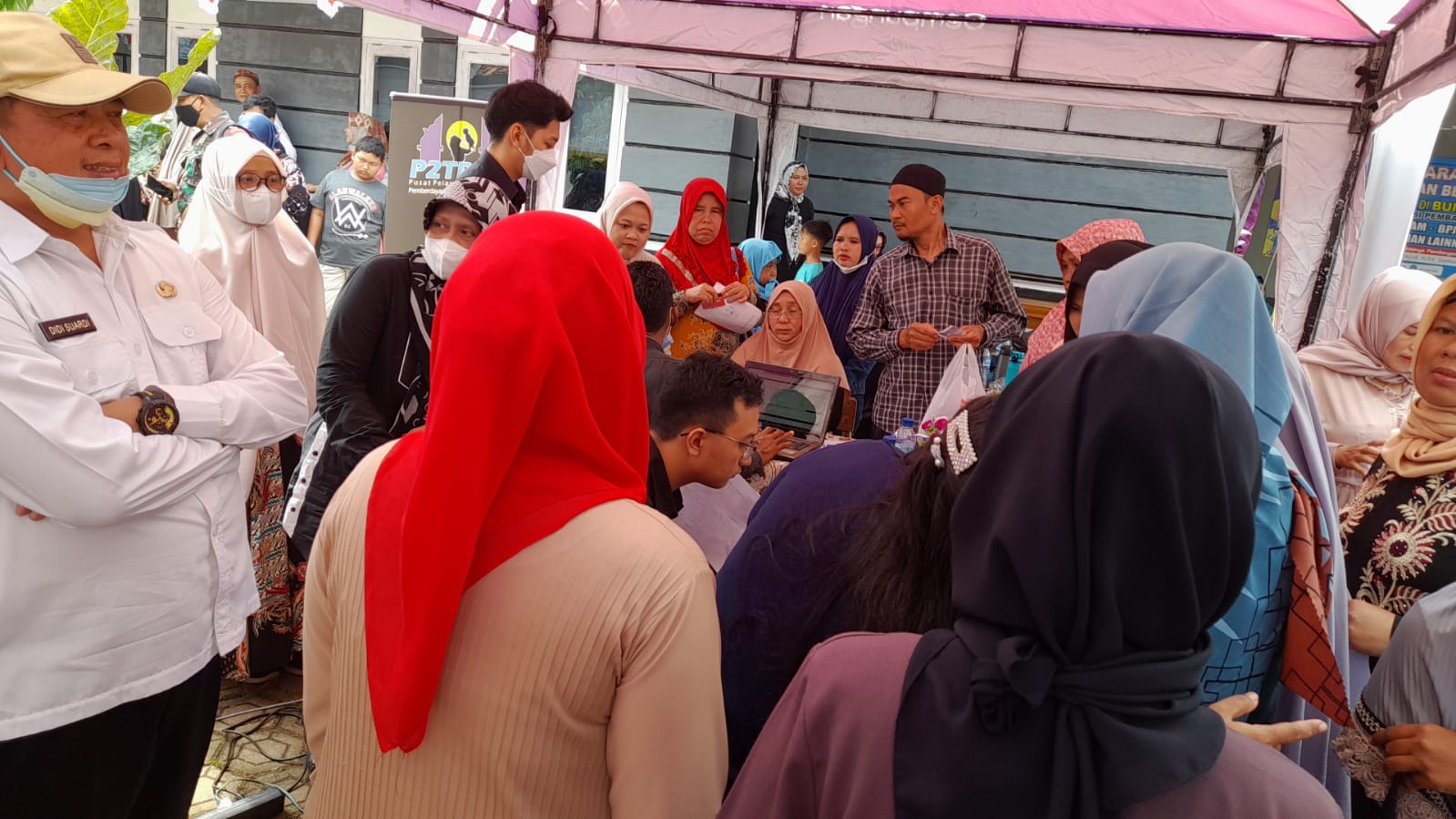 GEMPUNGAN ( Seputar Dinas Sosial P3A Dalam Kegiatan Gempungan Warga di Desa Tegaldatar, Kecamatan Maniis )